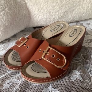 Wedge sandals